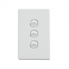 4C | Elegant Wall Switch 3 Gang 250V 16A - Vertical 040.0.0087