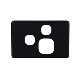 4C | Classic Single Power Point with Extra Switch Cover Plate - Horizontal - Black 040.000.0059